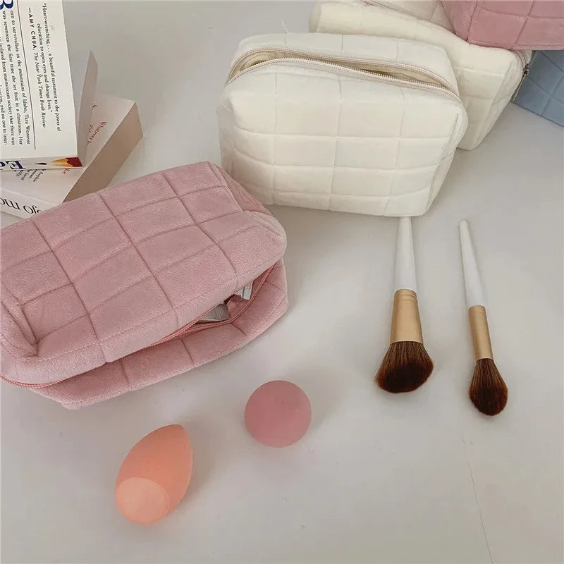 Large Cosmetic Storage Bag with Zipper – Women’s Makeup Organiser, Travel Toiletry & Pencil Case Handbag