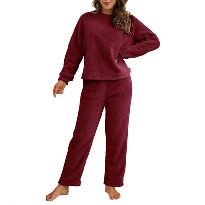 Women's 2-Piece Plush Pajama Set – Long Sleeve Top & Pants