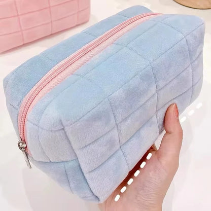 Large Cosmetic Storage Bag with Zipper – Women’s Makeup Organiser, Travel Toiletry & Pencil Case Handbag