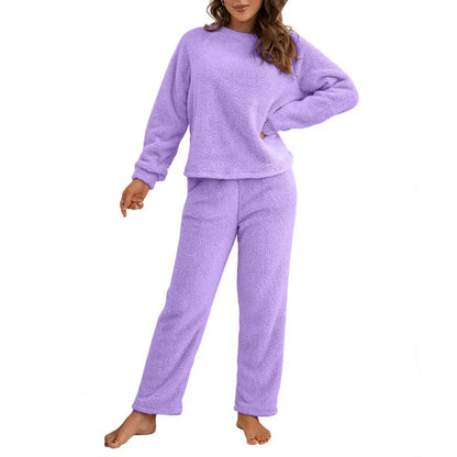 Women's 2-Piece Plush Pajama Set – Long Sleeve Top & Pants