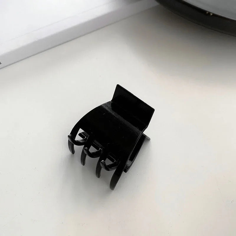 Black Hair Claw Clips