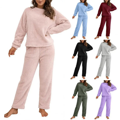 Women's 2-Piece Plush Pajama Set – Long Sleeve Top & Pants