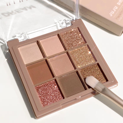 Luxurious 9-colour eyeshadow palette - Velvet matte and shimmer effect, durable waterproof, berry, brown and nude tones